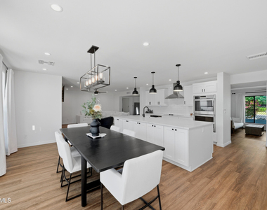8417 E Via De Sereno -- - Photo Thumbnail 11