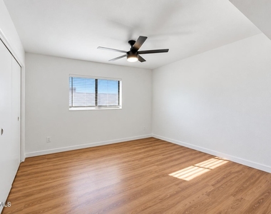 8417 E Via De Sereno -- - Photo Thumbnail 17