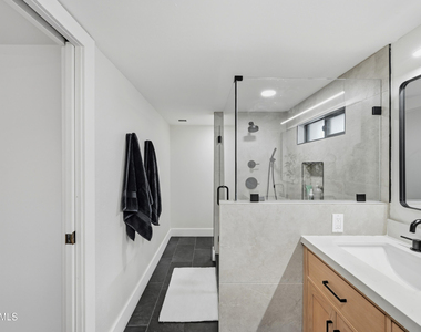 8417 E Via De Sereno -- - Photo Thumbnail 16