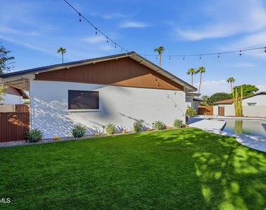 8417 E Via De Sereno -- - Photo Thumbnail 32