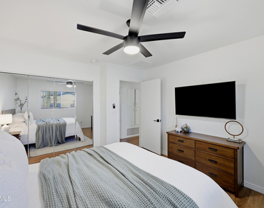 8417 E Via De Sereno -- - Photo Thumbnail 21