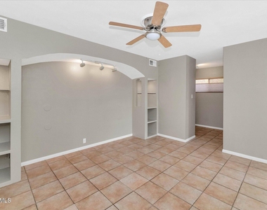 1127 S Una Avenue - Photo Thumbnail 9