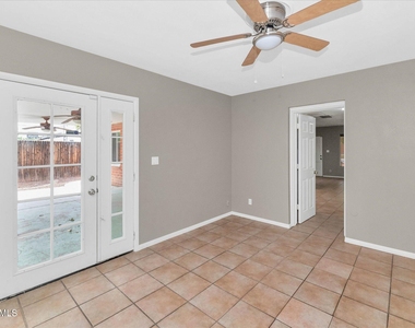 1127 S Una Avenue - Photo Thumbnail 10