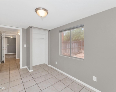 1127 S Una Avenue - Photo Thumbnail 20
