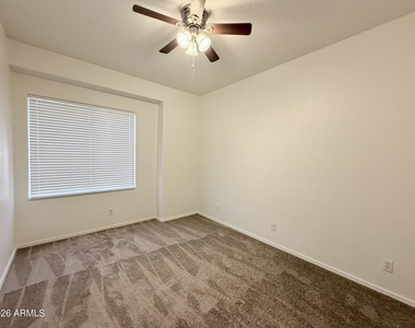 1135 E Cottonwood Lane - Photo Thumbnail 16