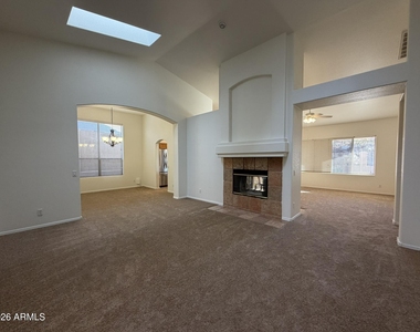 1135 E Cottonwood Lane - Photo Thumbnail 21