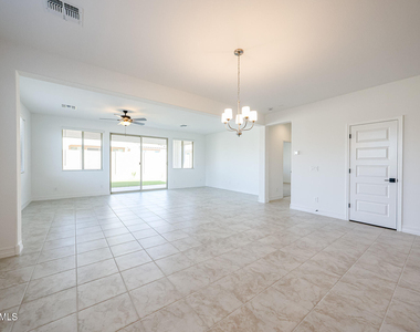 14828 W Smoketree Drive - Photo Thumbnail 4