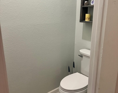 22526 N Reinbold Drive - Photo Thumbnail 17