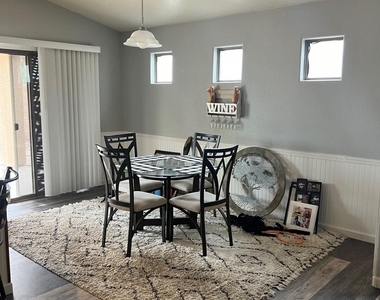 22526 N Reinbold Drive - Photo Thumbnail 6