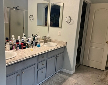 22526 N Reinbold Drive - Photo Thumbnail 15