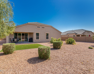 9244 W Denton Lane - Photo Thumbnail 18