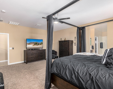 9244 W Denton Lane - Photo Thumbnail 11