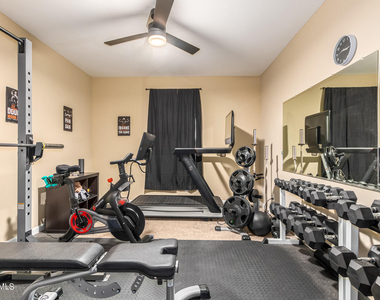 9244 W Denton Lane - Photo Thumbnail 13