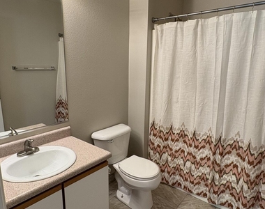15774 W Watson Lane - Photo Thumbnail 15