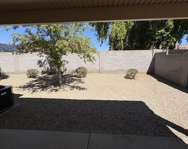 15774 W Watson Lane - Photo Thumbnail 28