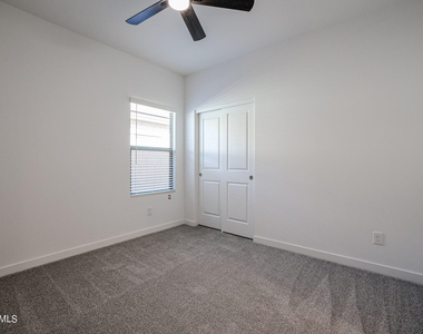 7908 W Frier Drive - Photo Thumbnail 29
