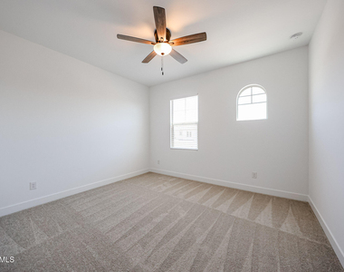 7662 W Crabapple Drive - Photo Thumbnail 16