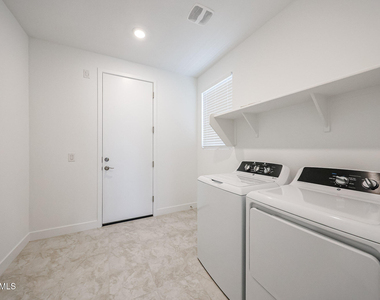 7662 W Crabapple Drive - Photo Thumbnail 21