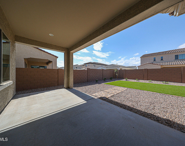 7654 W Crabapple Drive - Photo Thumbnail 22