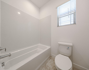 7654 W Crabapple Drive - Photo Thumbnail 18