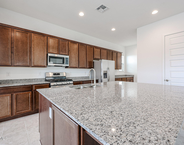 7654 W Crabapple Drive - Photo Thumbnail 1