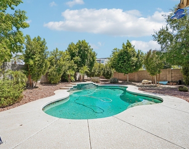 17181 N 52nd Avenue - Photo Thumbnail 29