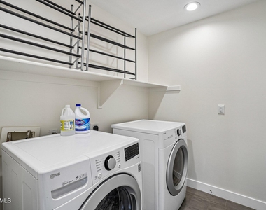 17181 N 52nd Avenue - Photo Thumbnail 15