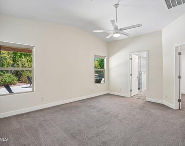 17181 N 52nd Avenue - Photo Thumbnail 21