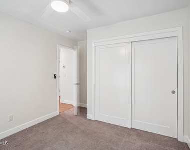 17181 N 52nd Avenue - Photo Thumbnail 17