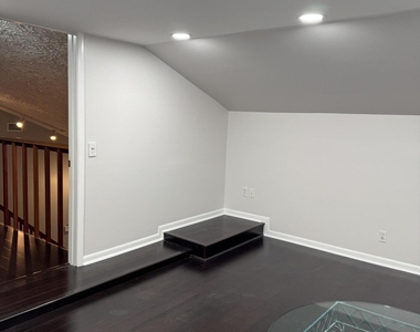 355 Se 7th Street - Photo Thumbnail 31