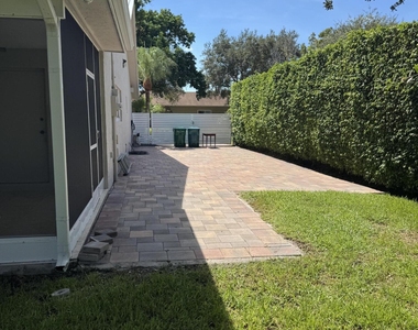 355 Se 7th Street - Photo Thumbnail 50