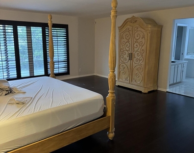 355 Se 7th Street - Photo Thumbnail 33