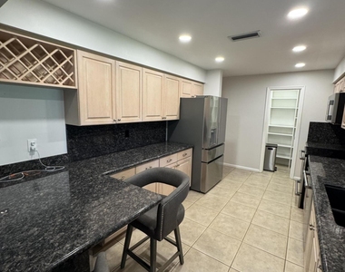 355 Se 7th Street - Photo Thumbnail 49
