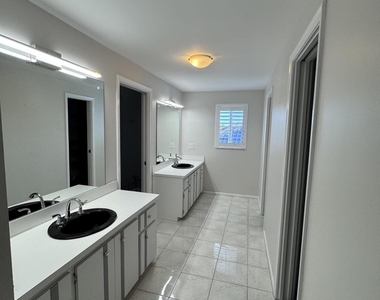 355 Se 7th Street - Photo Thumbnail 45