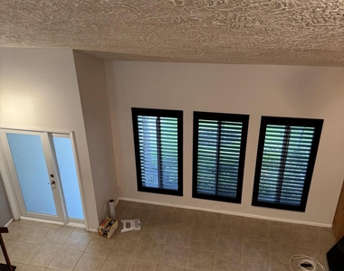 355 Se 7th Street - Photo Thumbnail 2