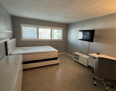 355 Se 7th Street - Photo Thumbnail 41