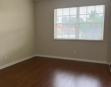 10174 Plum Street - Photo Thumbnail 9