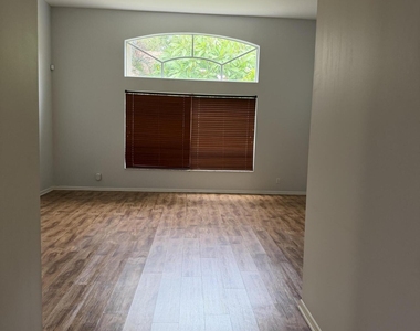 10174 Plum Street - Photo Thumbnail 10