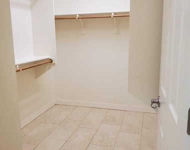 9987 W Foothill Drive - Photo Thumbnail 38
