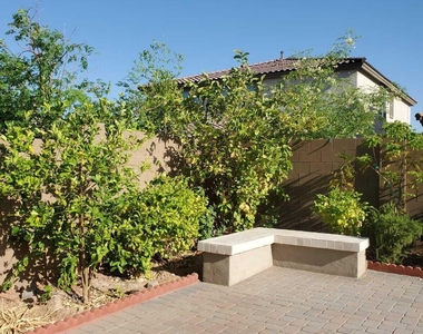 9987 W Foothill Drive - Photo Thumbnail 43