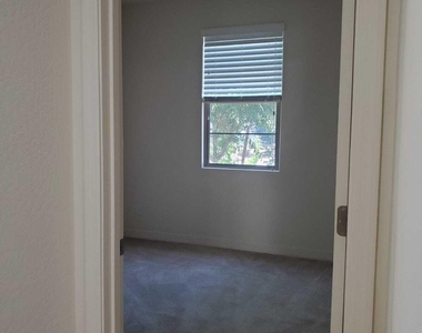 9987 W Foothill Drive - Photo Thumbnail 9