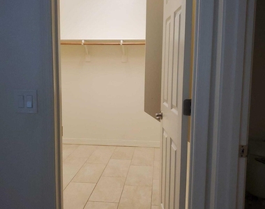 9987 W Foothill Drive - Photo Thumbnail 28
