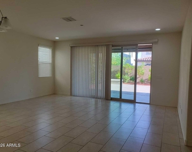 9987 W Foothill Drive - Photo Thumbnail 26
