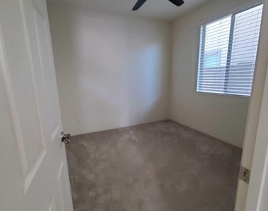 9987 W Foothill Drive - Photo Thumbnail 13