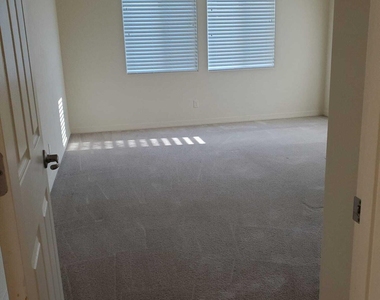 9987 W Foothill Drive - Photo Thumbnail 27