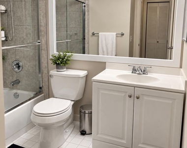 127 Lake Pine Circle - Photo Thumbnail 9