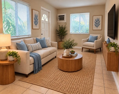 300 Sw 10th Avenue - Photo Thumbnail 2