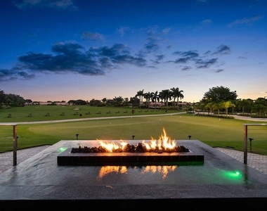 7206 Le Chalet Boulevard - Photo Thumbnail 6
