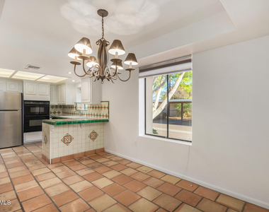 4200 N Miller Road - Photo Thumbnail 9