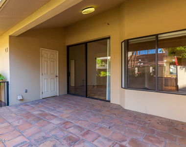 4200 N Miller Road - Photo Thumbnail 19